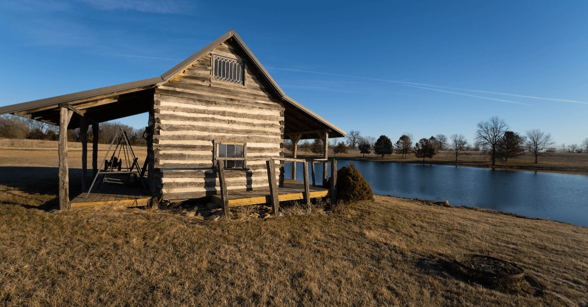 Cabin-Decor